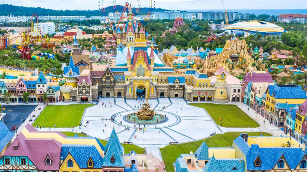 Colorful VinWonders Phú Quốc theme park